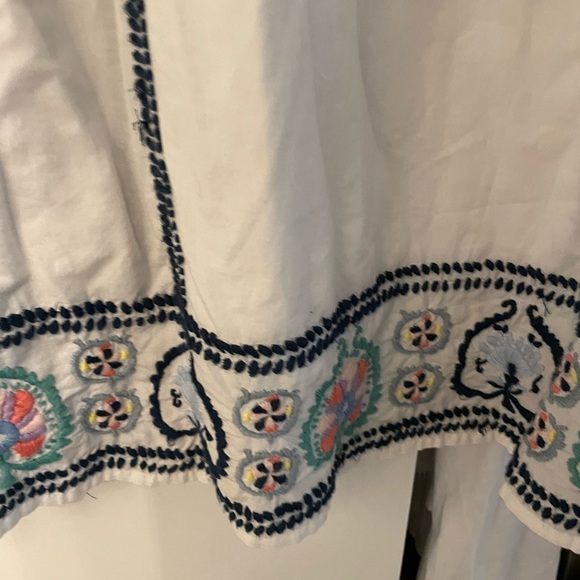 Embroidered White Dress - Picture 4 of 6